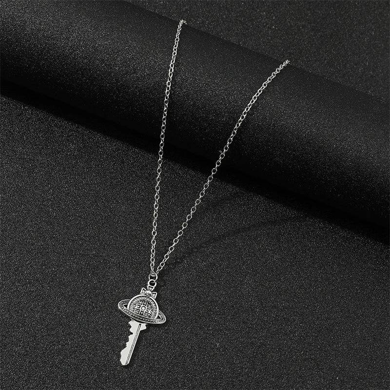 Personality Creative New Key Pendant Necklace Retro Punk Pendant Necklace Women's Trend Holiday Jewelry Gifts