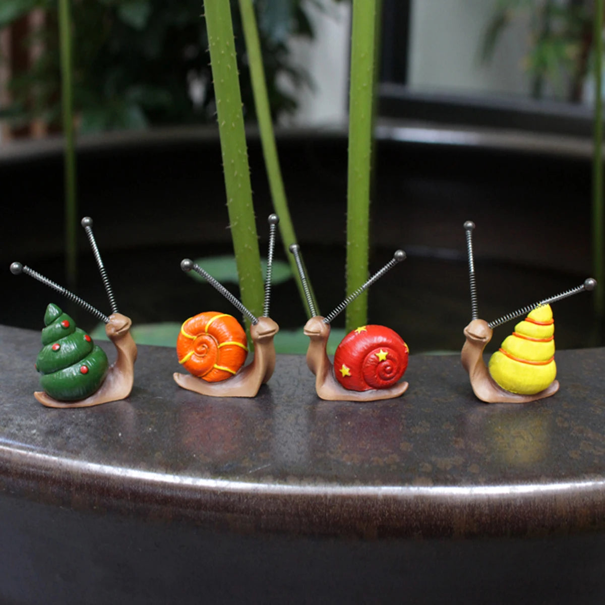 4pcs, Mini Snail Sculpture Bonsai Decorations，Garden Home Decoration Resin Crafts, Outside Decor, Outdoor Decor,Yard Art Ornamen