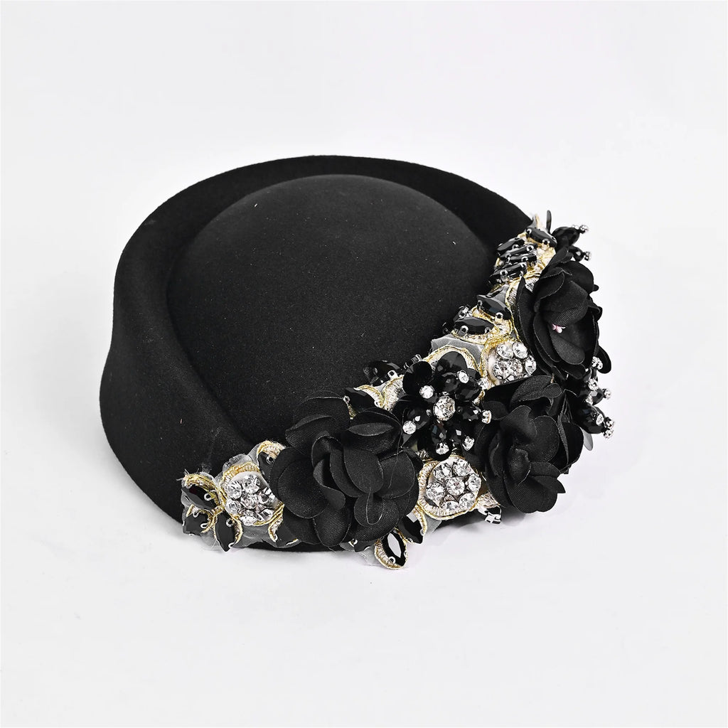 Vintage Style Wool Beret Hat with Pearl Embellishments Classic French Artist Hat for Women Elegant Tea Party Accessory