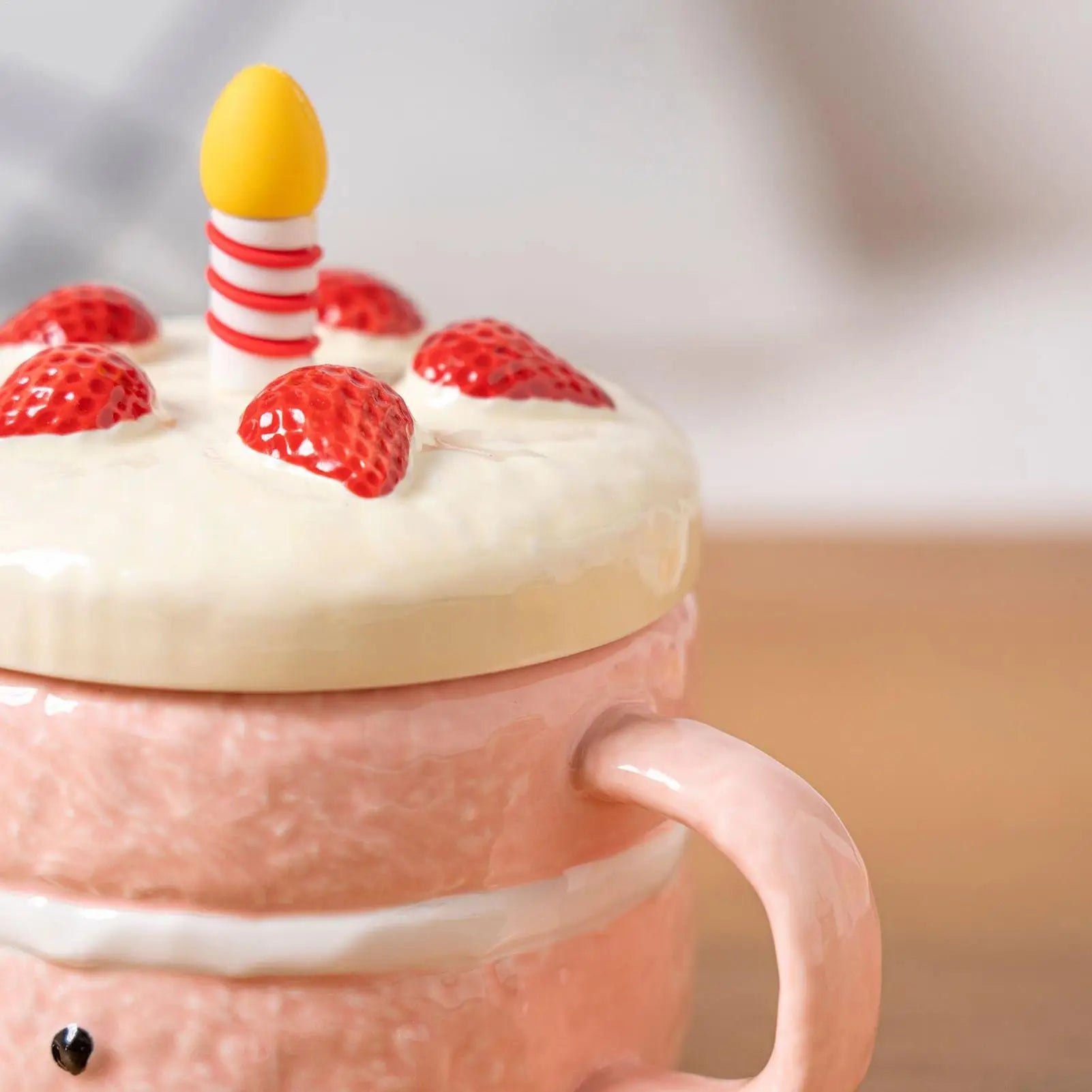 Adorable dessert and cake shaped coffee mug Afternoon Tea Cup Cappuccino Milk Cocoa mug strawberry Coffee Mugs with Lid Spoon