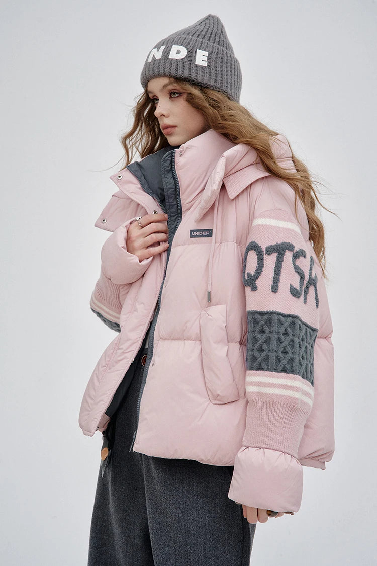 ELFSACK 2025 Winter New Arrivals Casual Preppy Layered Collar Knitted Patchwork Sleeves Mid Length Down Jacket For Woman