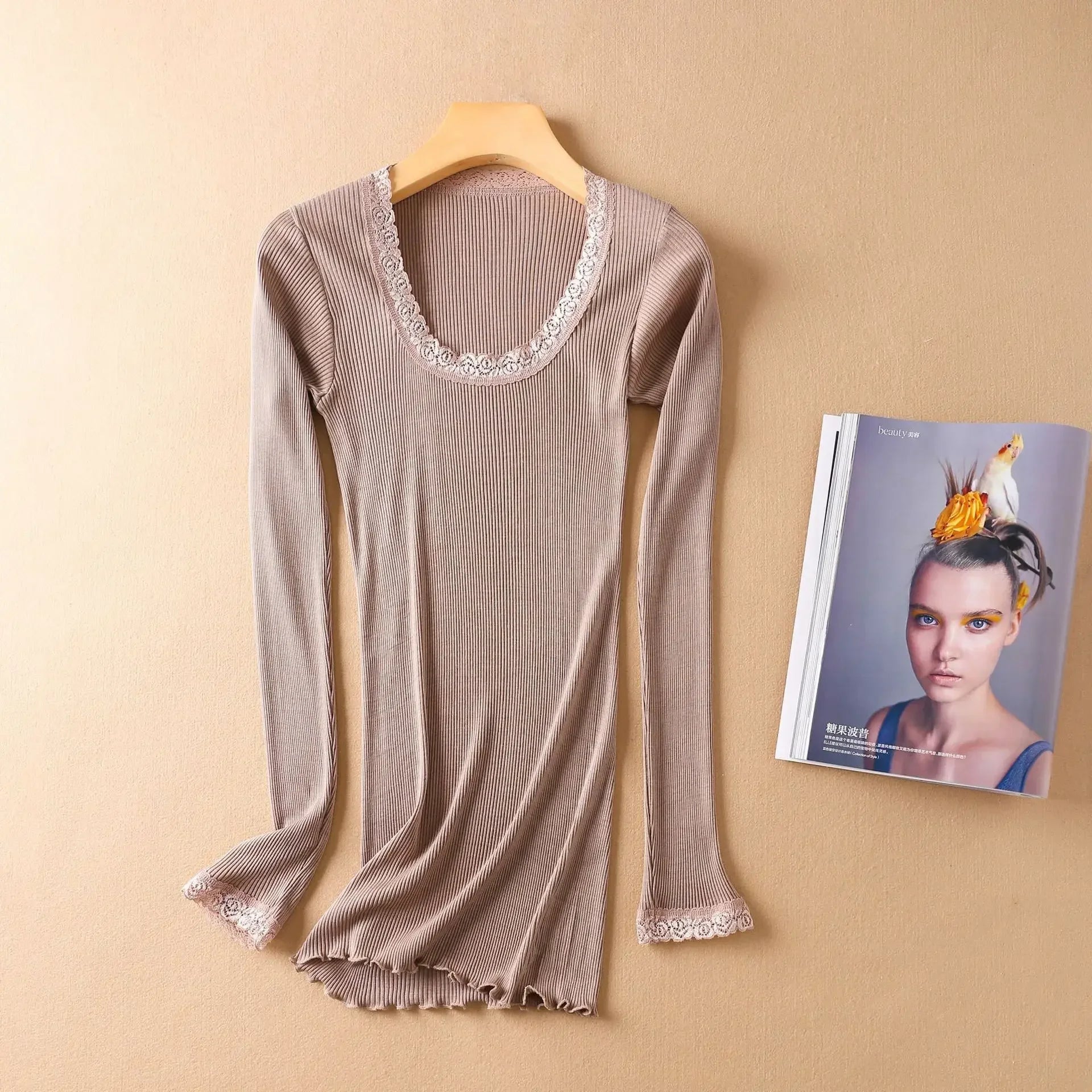 Autumn and Winter Mulberry Silk Women's Warm Underwear Round Neck Silk Lace Edge Long Sleeve Bottom Shirt Slim Fit