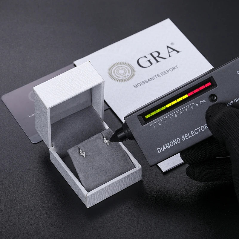 Tiny D VVS Black White Moissanite 925 Sterling Silver Fashion Lightning Stud Earrings Women Exquisite Student Girlfriend Jewelry