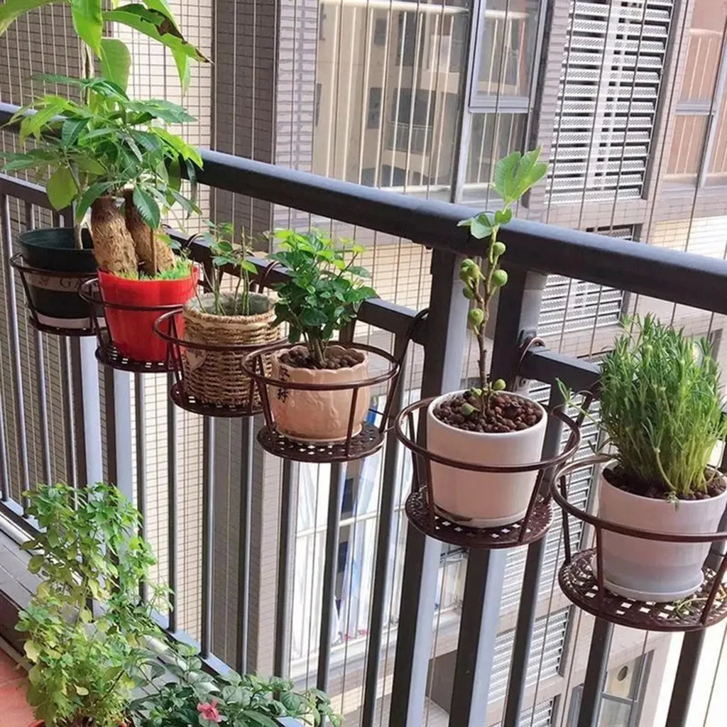 1PCS Iron Wall Mounted Flower Pot Holder for Balcony Round Outdoor Hanging Plant Bracket Heavy Duty Rustproof Garden Decor