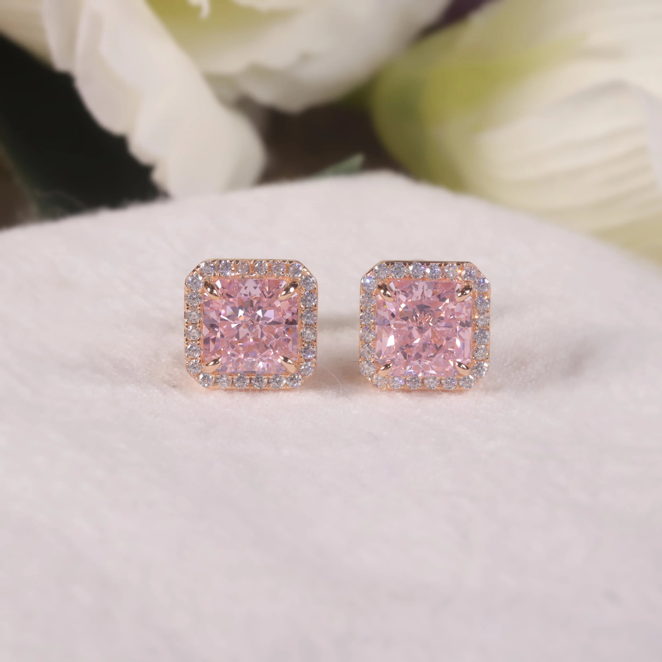 GEM'S BALLET 925 Sterling Silver Luxury Jewelry Women's Earrings Diamond-fire CZ- Diamond Pink  Halo Stud Earrings Gift For Her