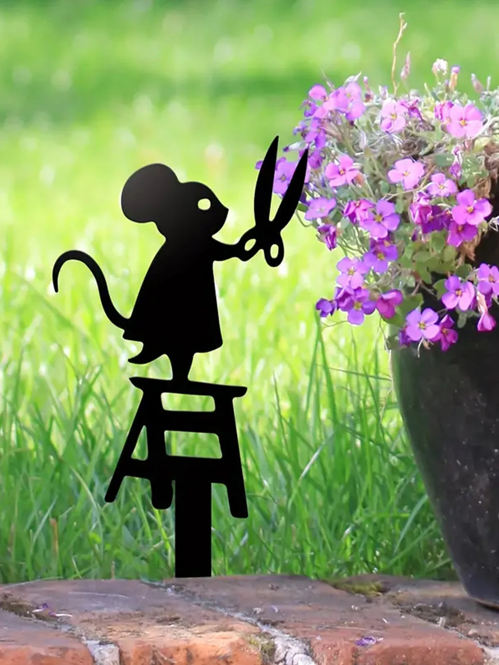 1pc silhouette metal garden post with scissors mouse design, art deco lawn sign, creative animal sculpture decorations