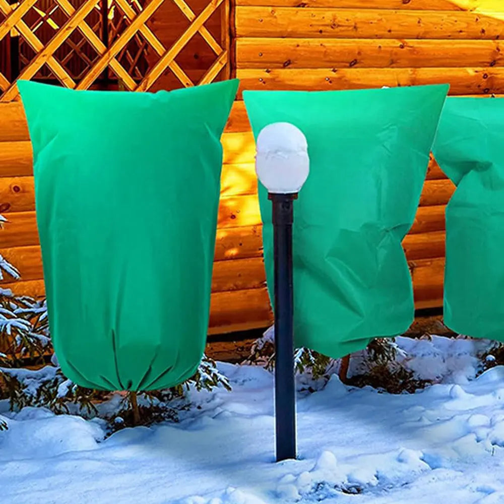 Plant Covers Freeze Protection Covers Frost Cloth Plant Anti-Freeze Shrub Protection Bag with Zipper Drawstring Frost Blankets