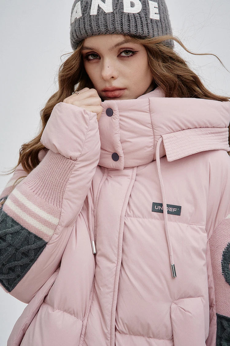 ELFSACK 2025 Winter New Arrivals Casual Preppy Layered Collar Knitted Patchwork Sleeves Mid Length Down Jacket For Woman