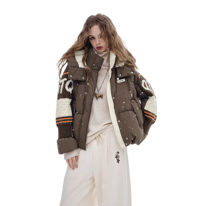 ELFSACK 2025 Winter New Arrivals Casual Preppy Layered Collar Knitted Patchwork Sleeves Mid Length Down Jacket For Woman