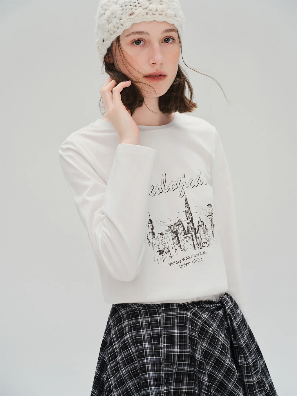 DUSHU Plus Size Casual Urban Letter Print Long-sleeved T-shirt Women White Round Neck All-match Basics Slimming Top Aesthetic