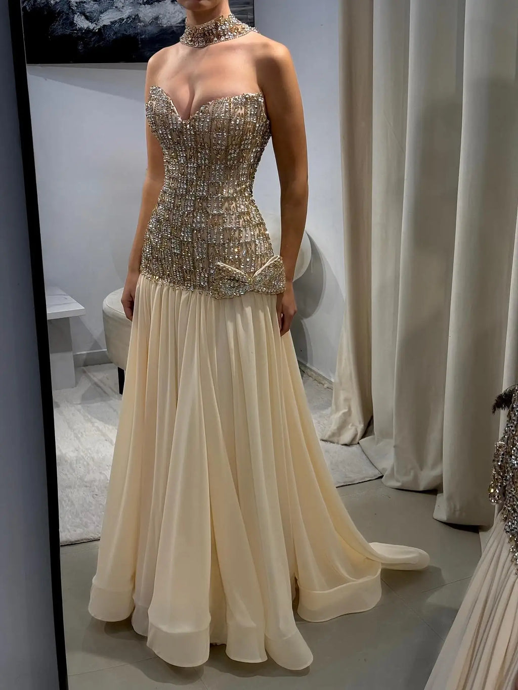 SWEMILE Luxury Diamond Evening Dresses Shiny Crystals Beaded Strapless Sleeveless Bow Prom Dress Saudi Customized  فساتين سهرة