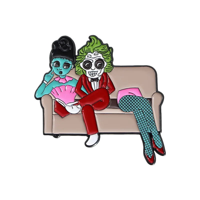 Halloween Bride Couple Badge Scythe Ghost Couch Clown Snake Grave Enamel Brooch Punk Skull Lapel Pins Jewelry Gift Accessories
