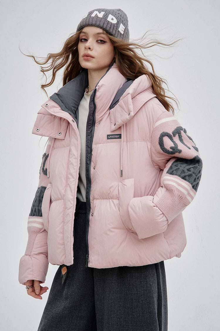 ELFSACK 2025 Winter New Arrivals Casual Preppy Layered Collar Knitted Patchwork Sleeves Mid Length Down Jacket For Woman