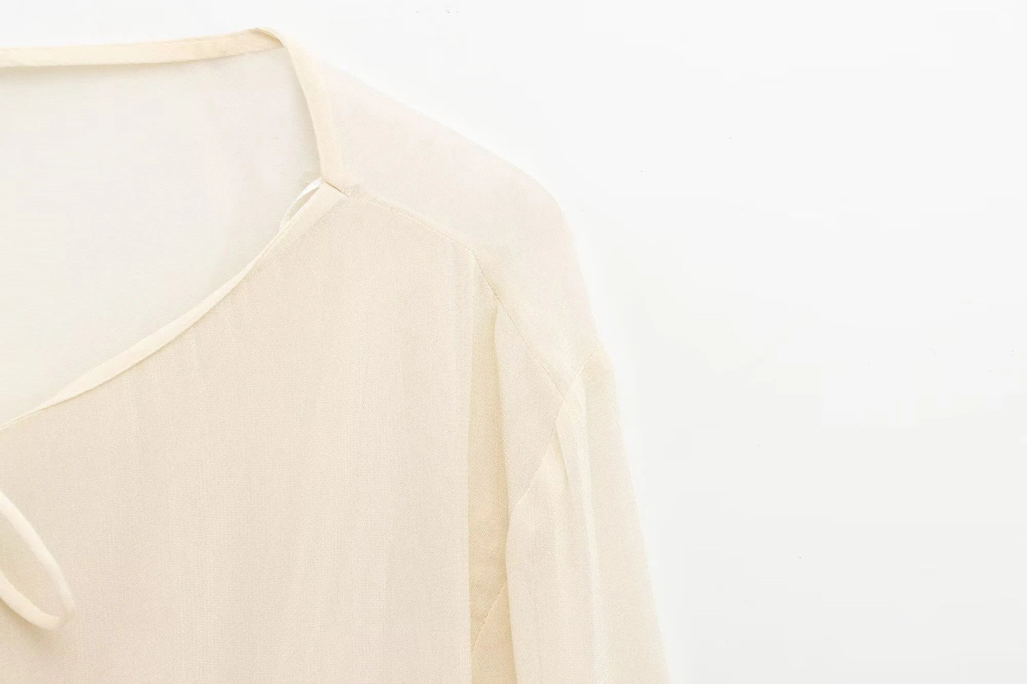 Spring New Product Spicy Girl High End Layered Decoration Romantic Style Translucent Trumpet Sleeve Shirt